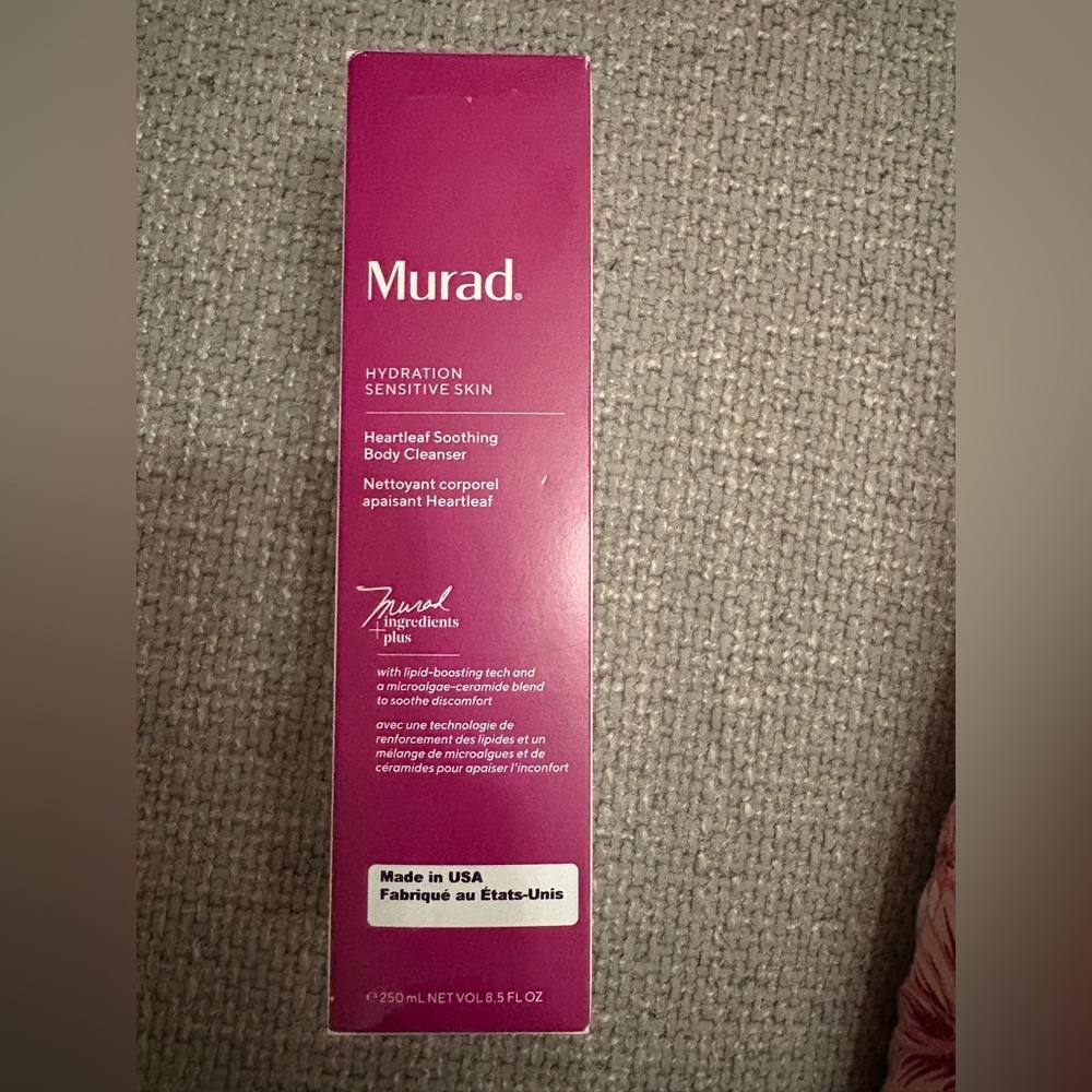 Murad Heartleaf Soothing Body Cleanser Sensitive Skin 250ml - Picture 3 of 4